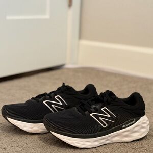 LIKE NEW: New Balance Fresh Foam X 840v1 Women’s 7.5 Black/Magnet Running Shoes